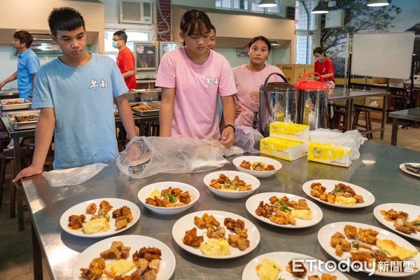 ▲台東營養午餐新增鬼頭刀料理。（圖／記者楊漢聲翻攝）