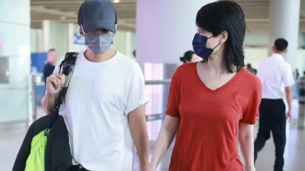 ▲王菲、謝霆鋒交往多年依舊是熱戀狀態。（圖／翻攝自微博）