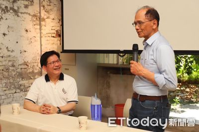 林佳龍親訪「蘭城民主館」　曝游錫堃依舊為深化台灣民主努力