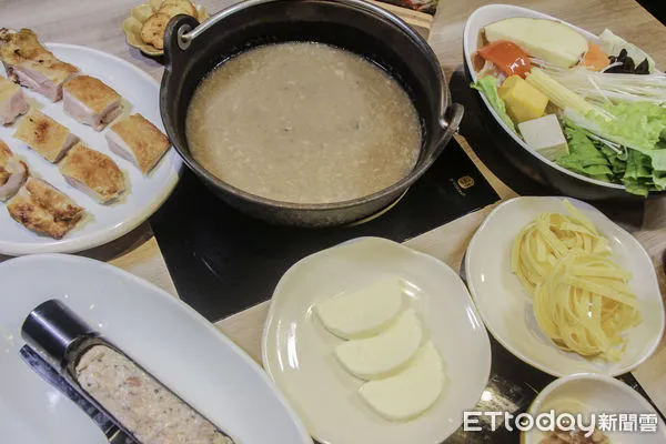 ▲雞湯大叔。（圖／記者黃士原攝）