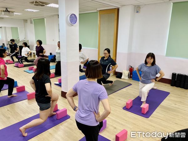 ▲▼ 嘉義市開辦首屆「樂齡瑜珈種子師資培育計畫」  。（圖／嘉義市政府提供）