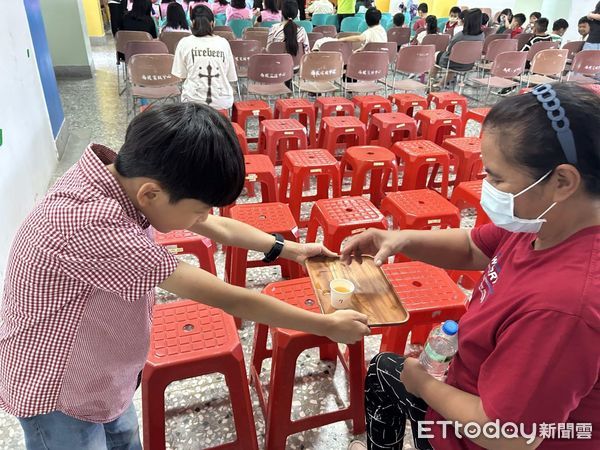 ▲南投家扶暑期課輔班以數位、體能課程激發孩子的潛能。（圖／南投家扶中心提供）