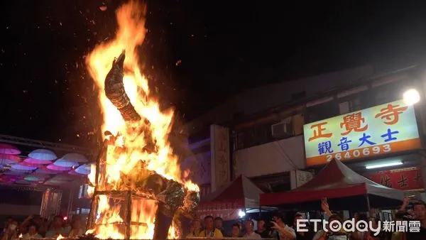 ▲竹山大士爺文化祭圓滿落幕，又有信眾拍攝到「觀音顯靈」奇景。（圖／籃志文提供，下同）