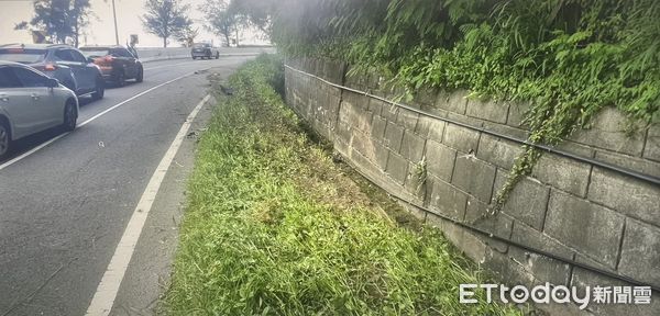 ▲1台自小客車行經枋山鄉台1線457公里北上車道發生交通事故             。（圖／記者陳崑福翻攝）