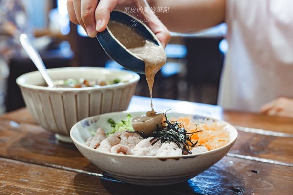 ▲▼綠島大叔夏麵，夏天必吃花椒胡麻拌麵，手工麵條超Q彈。（圖／部落客黑皮提供）