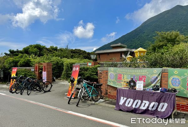 ▲竹子湖「田間美術館」藝術小旅行正式展開,竹子湖景點,小油坑橋能就近欣賞到火山爆裂口,黑森林,大梯田花卉生態農園,故鄉金針花農園。（圖／記者彭懷玉攝）