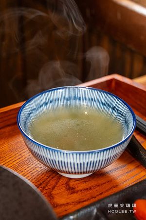 ▲▼自熬雞骨高湯松露茸香拉麵，還有每日限量松露叉燒飯。（圖／部落客虎麗提供）