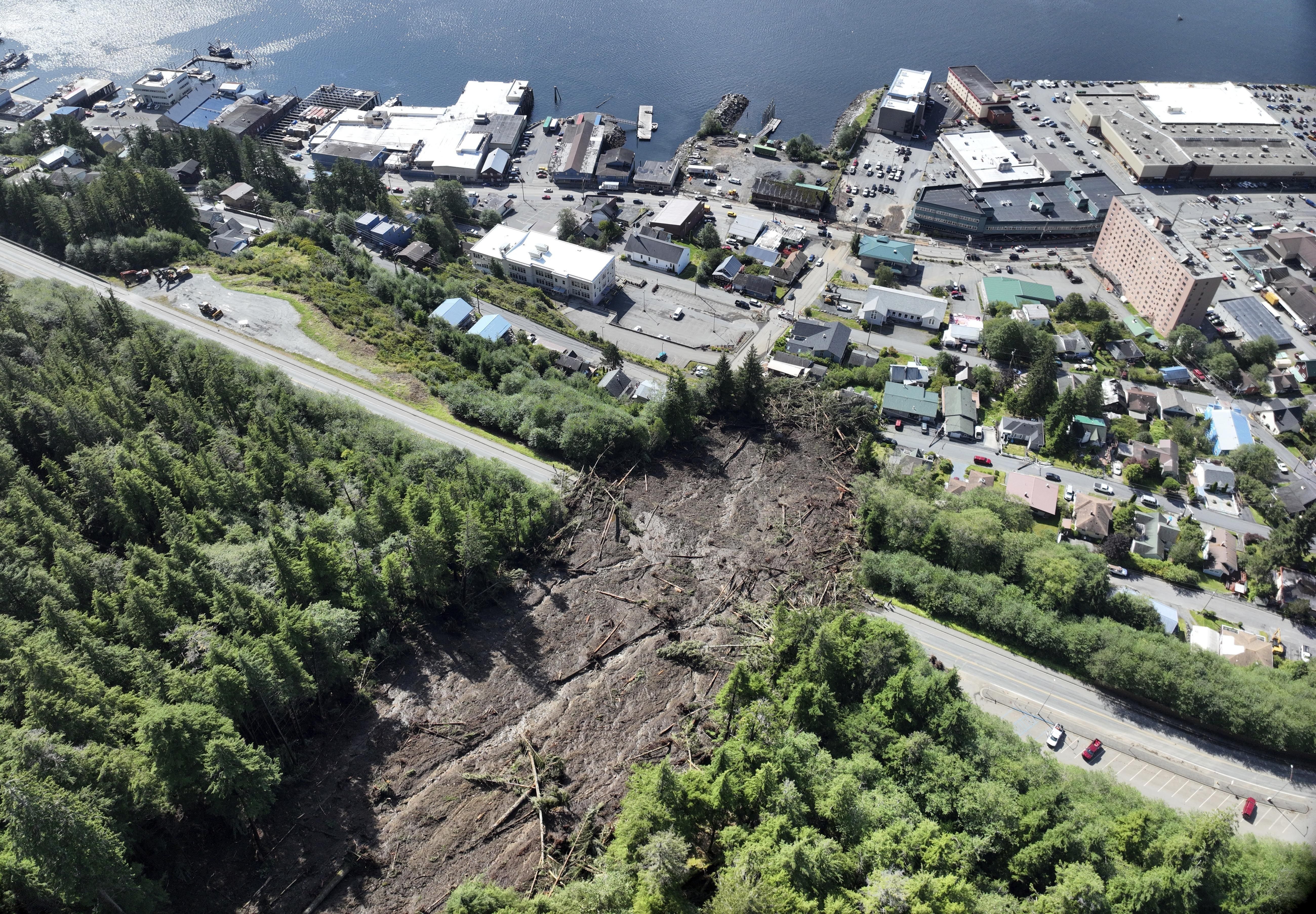 ▲▼ 阿拉斯加喀奇甘（Ketchikan）發生土石流。（圖／達志影像／美聯社）