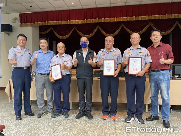 ▲東港民防中隊28日在東港分局5樓禮堂舉辦民防人員基本訓練             。（圖／記者陳崑福翻攝）