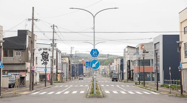 ▲▼日本米其林拉麵北海道篇，駅前海栄らーめん，留萌駅前排隊七十年人氣老店，廢站後的孤寂轉身。（圖／小虎食夢網提供）