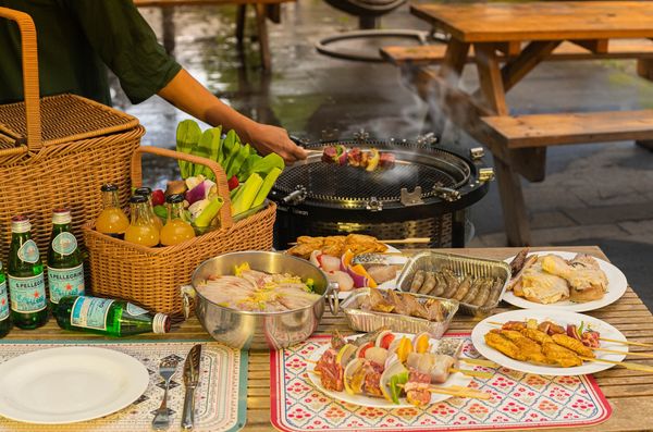 ▲綠舞國際觀光飯店9月30日前推出「月下共舞」一泊三食住房專案，每房贈金沙乳酪蛋糕中秋禮讚、套房及Villa贈免費加人入住。（圖／綠舞國際觀光飯店提供）