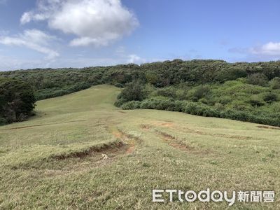 墾丁壓出「黃土拉鍊」畫面曝！沙灘車業者判無罪　墾管處說話了