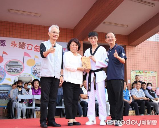 ▲▼   帕奧跆拳道選手蕭翔文勇奪中華隊首面獎牌 黃敏惠市長「嘉義市選手國際發光」   。（圖／嘉義市政府提供）