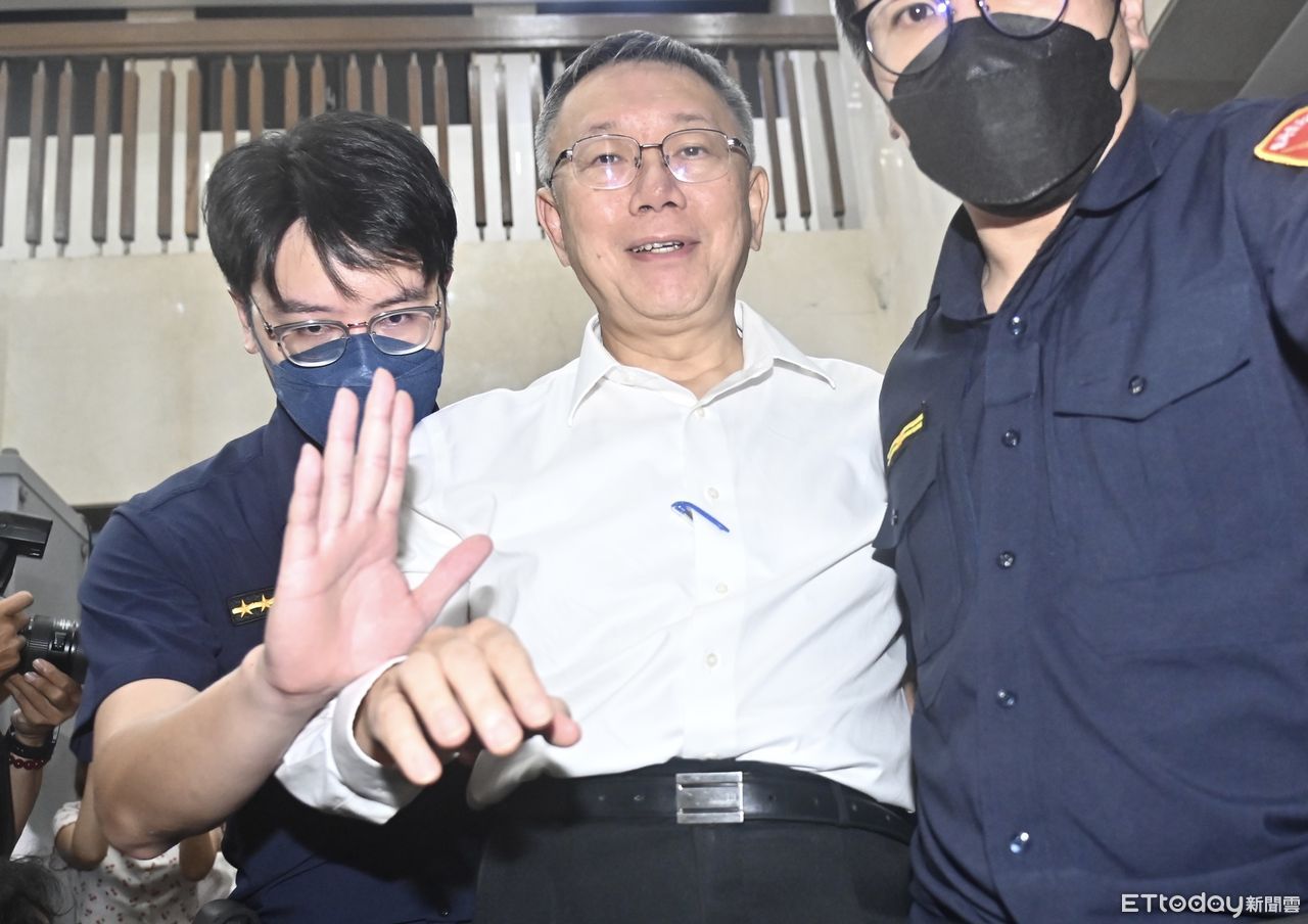 Re: [新聞] 快訊／柯文哲遭「當庭逮捕」　拒絕夜間