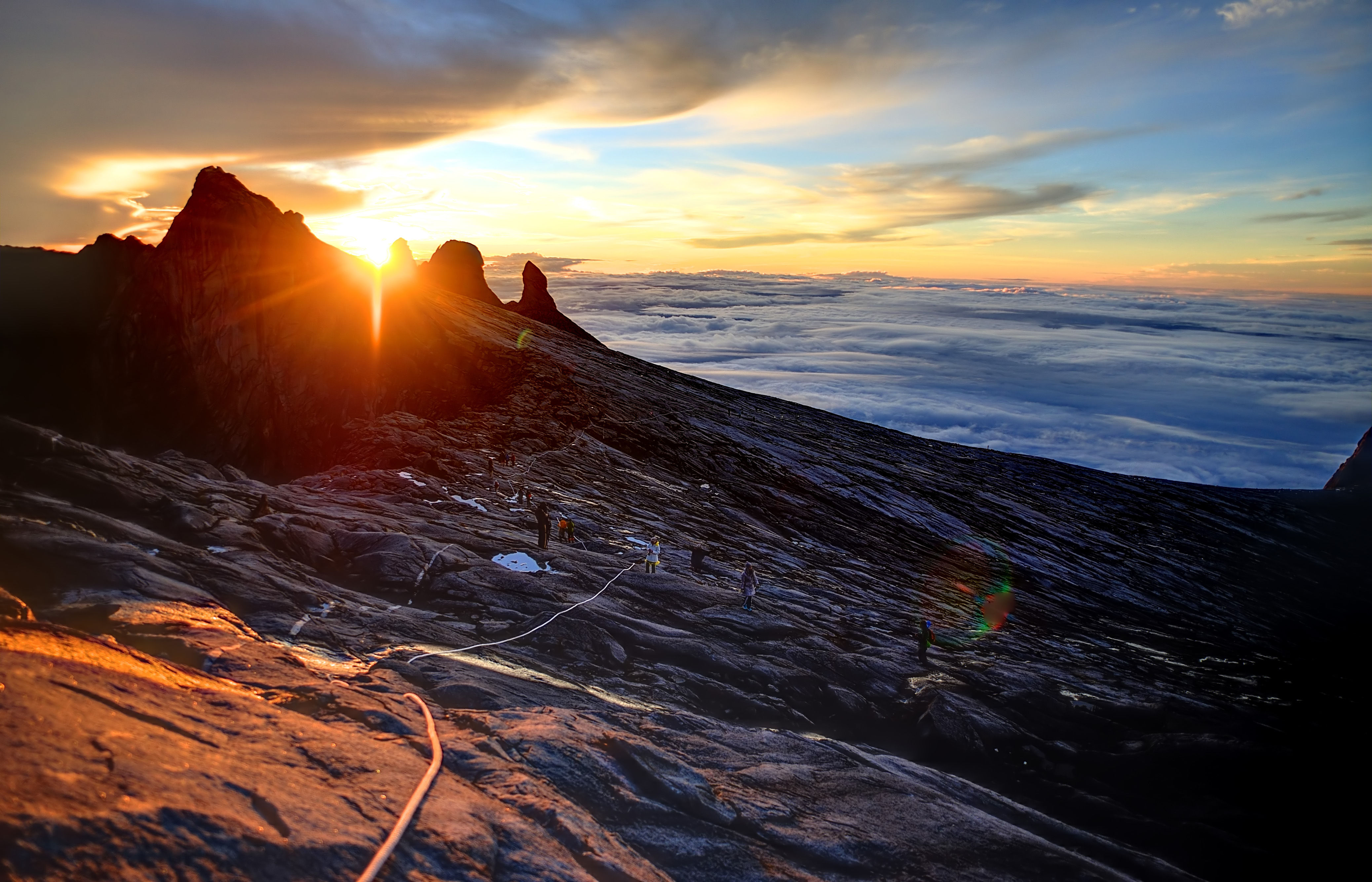 ▲▼ 馬來西亞沙巴神山（京那峇魯山，Kinabalu）。（圖／達志影像／newscom）