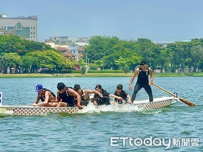 2024「蓮潭手搖盃」交流賽登場　6龍舟隊「以手代槳」趣味橫生