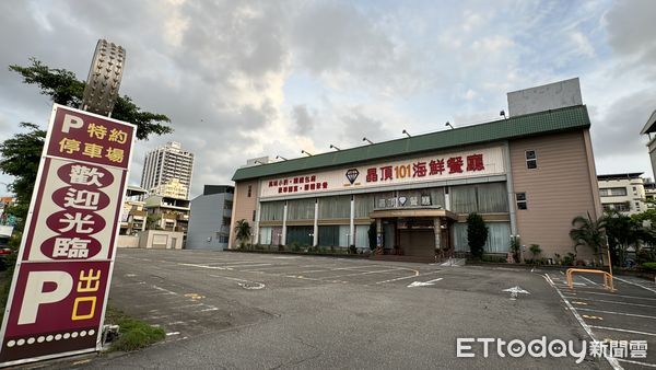 ▲▼ 高雄,晶頂101,憲政路            。（圖／記者張雅雲攝）