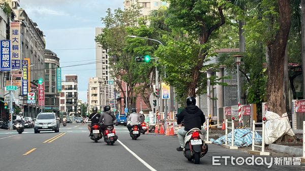 ▲▼ 高雄,晶頂101,憲政路            。（圖／記者張雅雲攝）