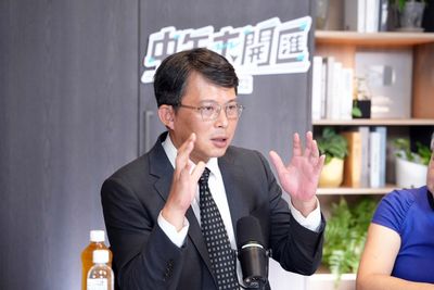 黃國昌爆：柯文哲在候審室時　雙眼直視監視器「看著賴清德」