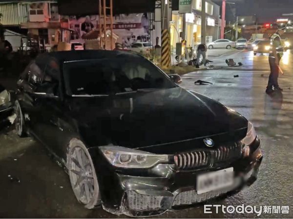 ▲雲林斗六一輛BMW自小客，雨中行駛打滑波及一輛機車，造成女騎士傷重不治。（圖／記者蔡佩旻翻攝）