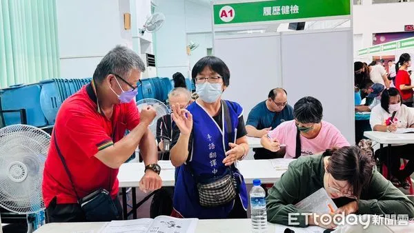 ▲「台南過生活 台南呷頭路」2024年台南市身心障礙者就業博覽會，7日上午9時30分於善化區文康育樂中心熱鬧登場。（圖／記者林東良翻攝，下同）