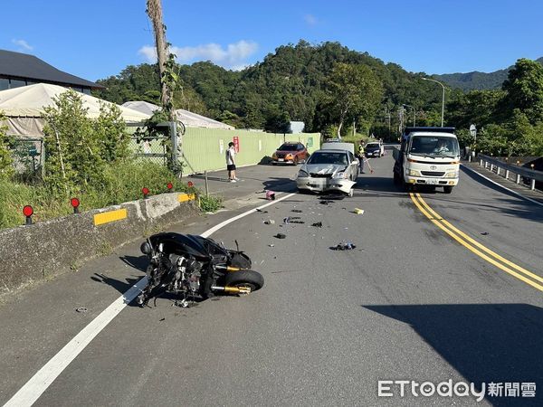 ▲▼吳少無照106縣道跑山，逆向與轎車發生對撞。（圖／翻攝重機車友 ❘ 各區路況天氣、資訊分享中心）