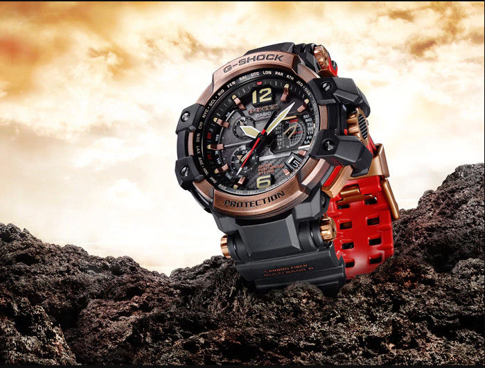 ▲▼ Breitling,G-SHOCK            。（圖／公關照）