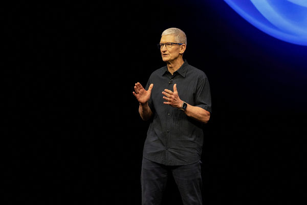 ▲▼蘋果執行長庫克（Tim Cook）主持蘋果發表會。（圖／路透）