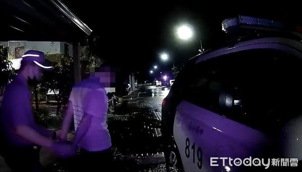 ▲▼中埔鷹眼警所長，緝獲涉6條通緝犯             。（圖／記者翁伊森翻攝）