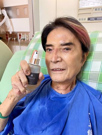 ▲▼91歲「鑽石歌王」林沖家中跌倒送醫！險進ICU　恐停工半年病況曝光。（圖／經紀人提供）