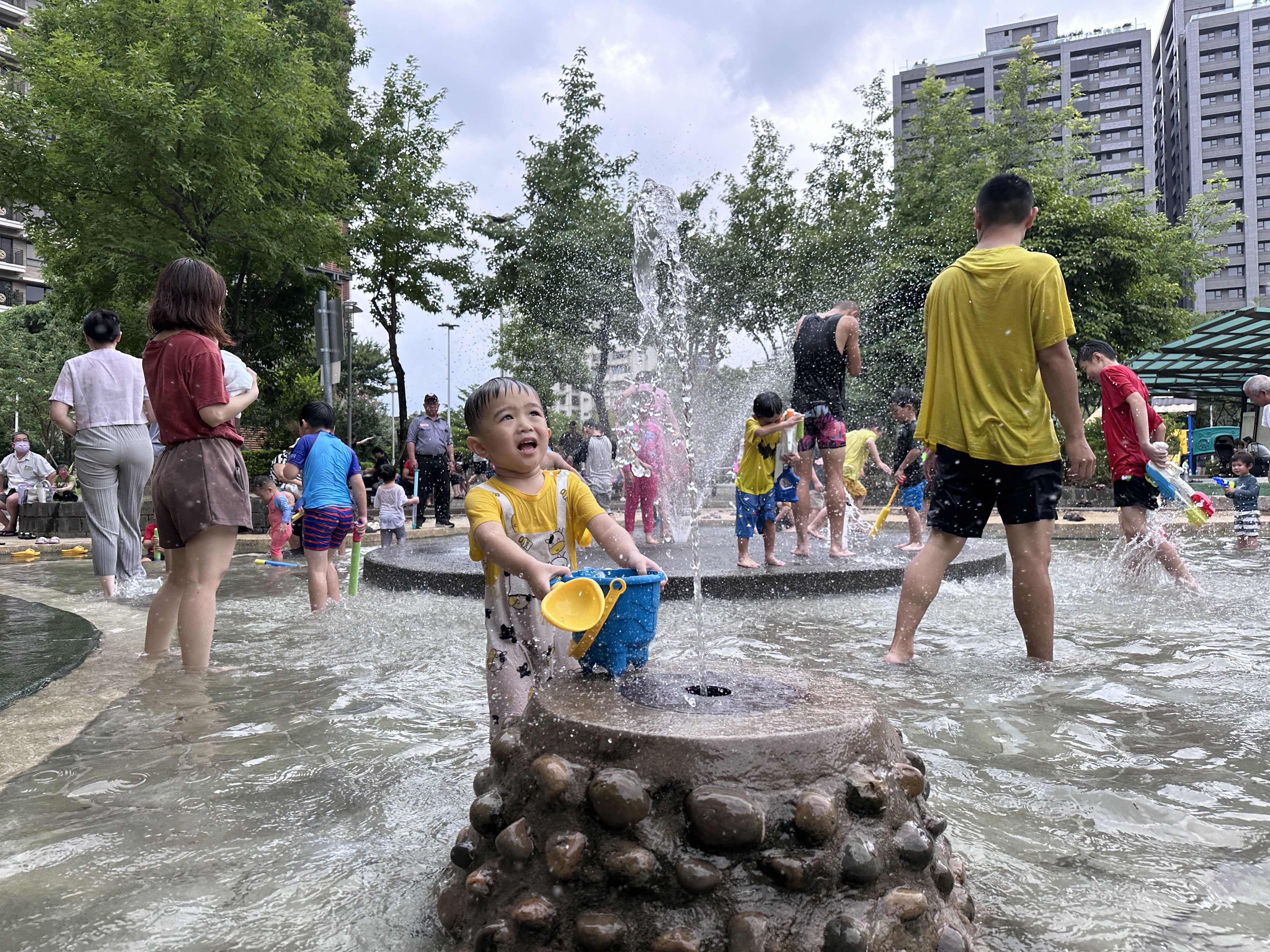 ▲新北超夯免費戲水區9／30關閉倒數中。（圖／新北市水利局提供）