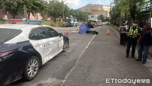 ▲▼高雄死亡車禍。（圖／記者賴文萱翻攝）