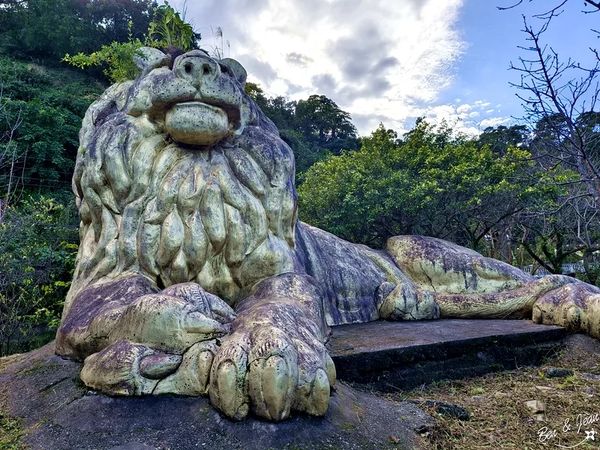 ▲▼巨大老榕，鳥瞰三澳風景、扇形火車庫 ，軍商漁港三合一的美景盡收眼底。（圖／部落客紫色微笑提供）