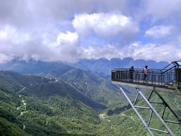 ▲▼龍雲玻璃天空步道，北越沙壩熱門景點、高海拔透明天空步道超刺激。（圖／大口提供）