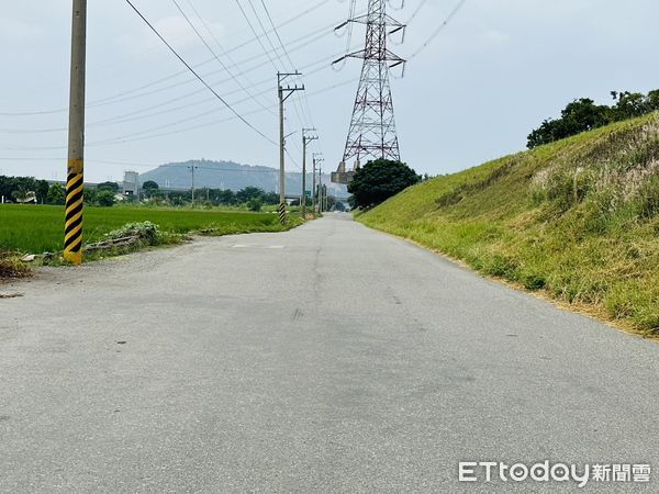 ▲▼台中海線1800戶25年以來水質惡劣難喝，議員楊啟邦承續父志爭取年底完工。（圖／立委楊瓊瓔提供，下同）