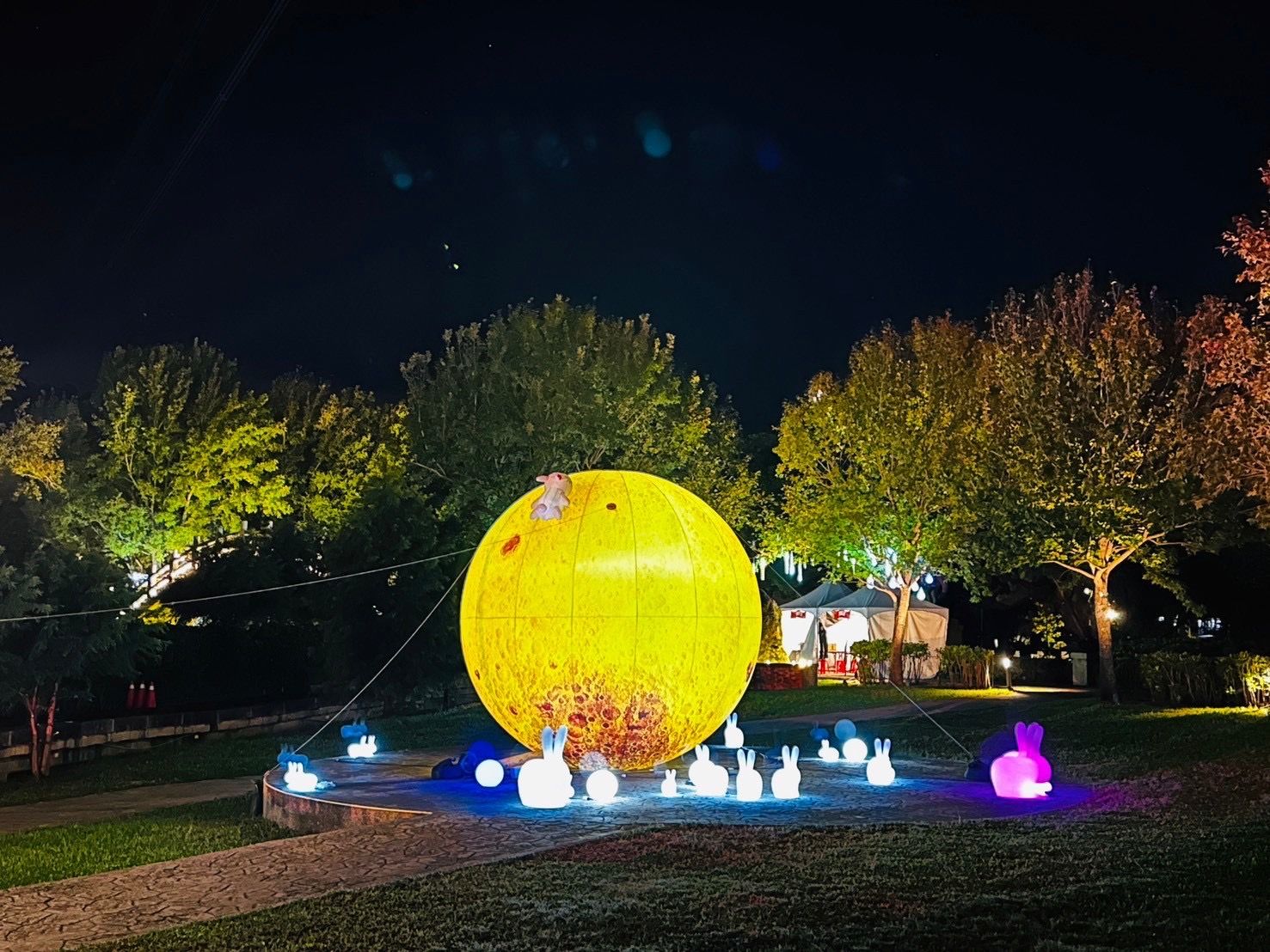 桃園「放假囉！來慈湖」 日夜夢幻水舞秀邀您歡慶中秋（圖／桃園市政府觀光旅遊局提供）