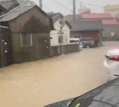 ▲彰化花壇鄉驚現滾滾泥流。（圖／民眾提供）