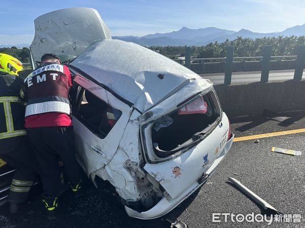 ▲國道3號長治交流道自小客車爆胎事故             。（圖／記者陳崑福翻攝）