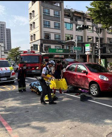 ▲▼仁武車禍             。（圖／民眾提供）