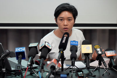 香港數十記者遭騷擾　特首：任何人都可以報警