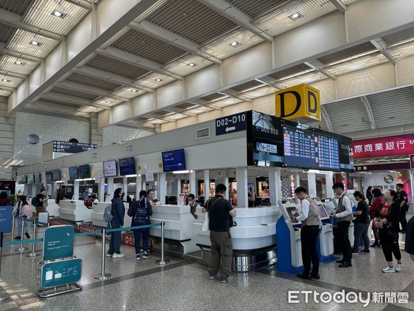 ▲▼高雄國際小港機場出境大廳。（圖／記者吳世龍攝）