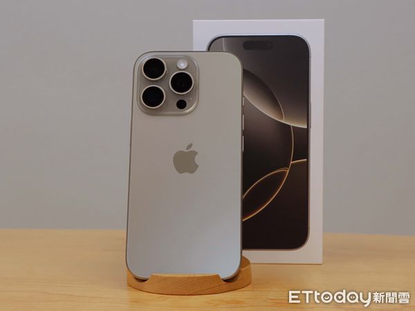 ▲▼   iPhone 16 Pro、相機控制、動作按鈕  、配件。（圖／記者蘇晟彥攝）