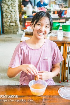 ▲▼嘉義住宿，築夢森居野奢豪華露營車，野溪漂漂河、攀樹體驗、手洗愛玉，還能近距離接觸小動物             。（圖／史努比提供）