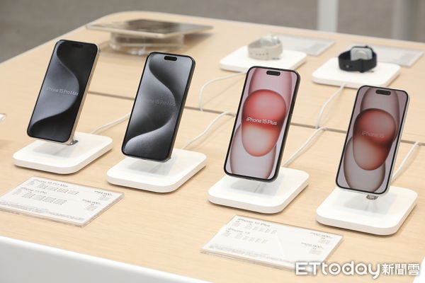 ▲▼蘋果產品配圖，Mac Book、Apple Watch、i Pad、i Phone。（圖／記者湯興漢攝）