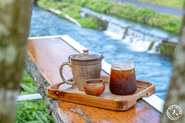 ▲▼宜蘭員山美食，北后寺聽水咖啡，有著潺潺流水靜謐療癒的午後時光。（圖／桃桃`s旅人手札提供）