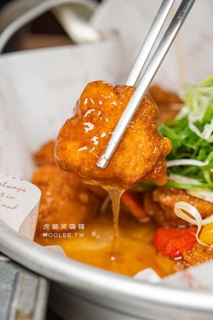 ▲▼大韓米熱狗(高雄)韓國老闆開的店，激推血腸豬肉湯飯，必吃馬鈴薯莫札熱狗及醬螃蟹。（圖／虎麗提供）