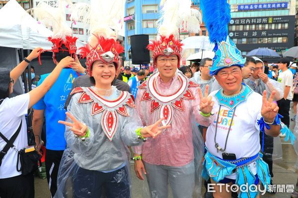 ▲基隆海洋老鷹嘉年華登場 安心亞領軍大雨搖擺嗨翻。（圖／記者郭世賢翻攝）