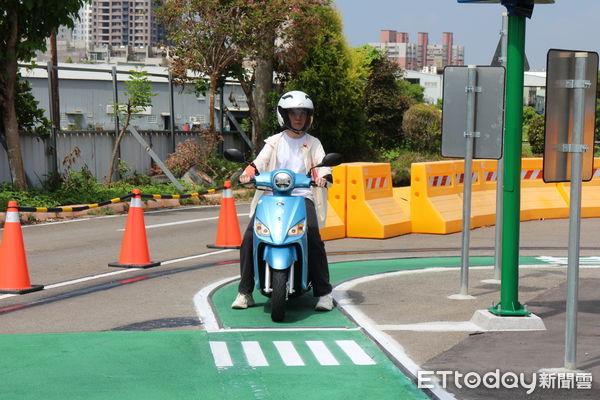 ▲想考機車快搶！台中推重機駕訓加碼補助1000人　推出1個月快搶光。（圖／台中市交通局提供）