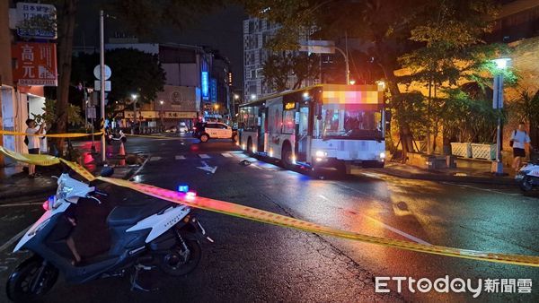 ▲▼台中東海大學會計系女大生晚間過馬路時，遭巨業客運公車撞上，捲入車底不幸死亡。（圖／民眾提供）