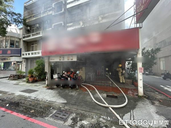 ▲▼高雄雞肉飯店女員工換瓦斯突遇爆炸。（圖／記者許宥孺翻攝）